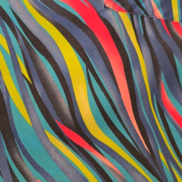 Butter-soft Scrub top - Picture 4 of 5